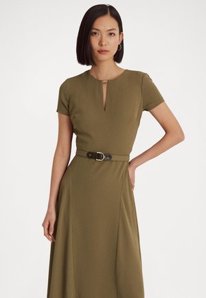 BRYGITKA SHORT SLEEVE DAY DRESS - Kjole - olive fern