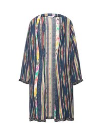 Mnohobarevné kimono-typové svrchní oblečení s vzorovým designem se zigzagovými a diamantovými motivy, otevřeným předním dílem a třásněmi na okrajích.