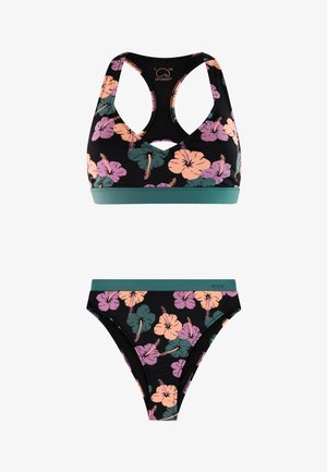 Zwarte bikini met perzik-, paarse en groene hibiscusbloemen, top met racerback en hoog getailleerde broekjes met effen groene banden.