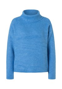 Niebieski sweter z golfem, dziany, z długimi rękawami i teksturowanym, skośnym wzorem prążków, zaprezentowany na białym tle.