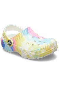 Kleurrijke, tie-dye-gepatenteerde klomp gemaakt van lichtgewicht materiaal. Beschikt over ventilatiegaten, een achterriem en een gestructureerde loopzool voor grip.