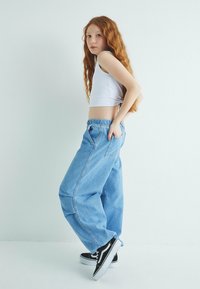 Koton - Jeansy Relaxed Fit