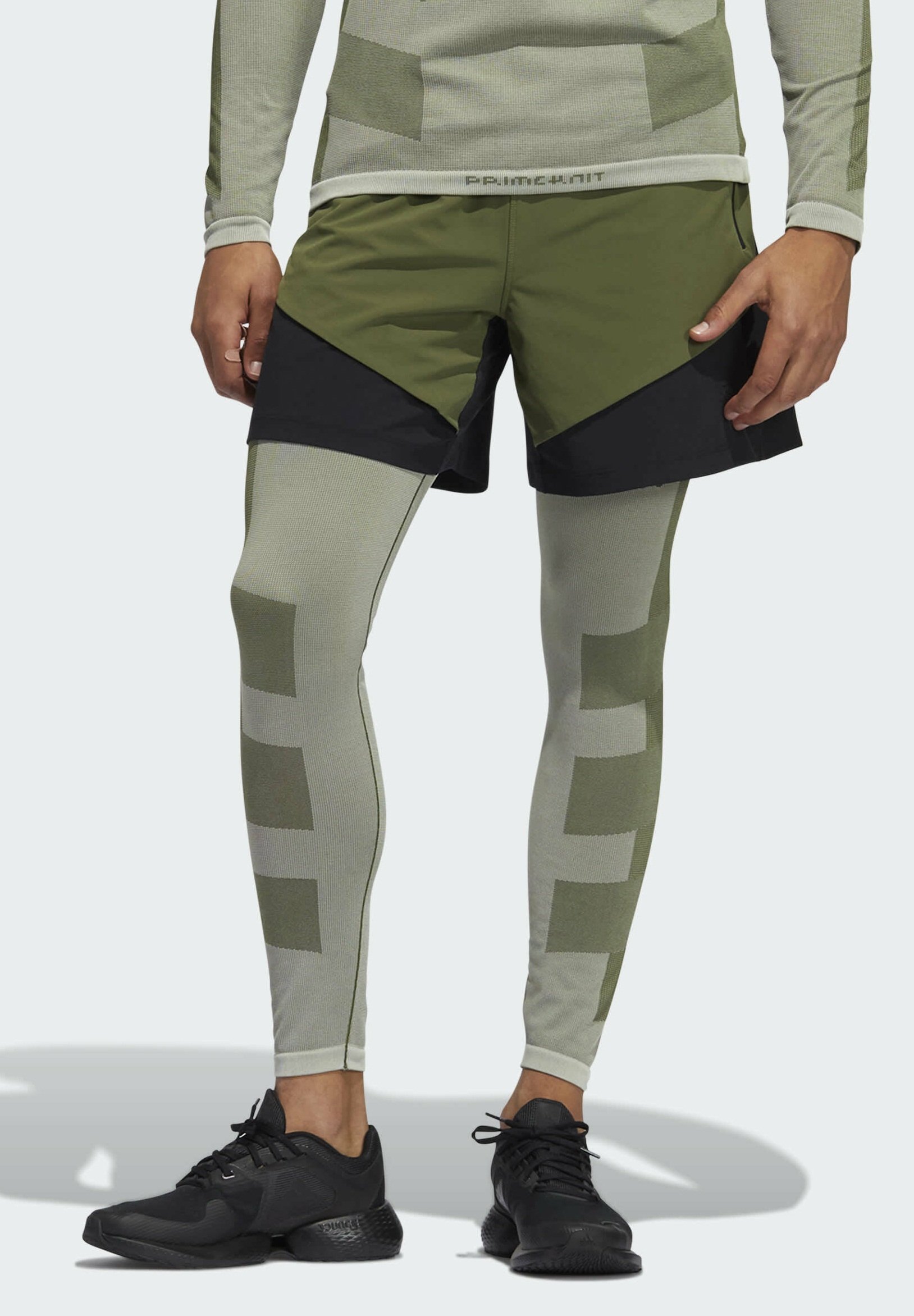 Studio tech shorts Clearance