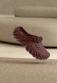 Nije odabrano, heritage red