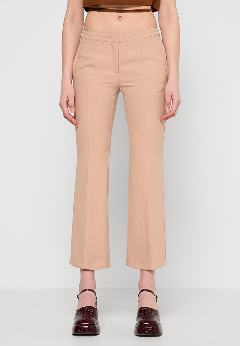 N°21 Broek zandkleur N°21 Broek zandkleur