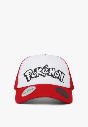 Cappellino da baseball rosso e bianco con il logo "Pokémon" ben visibile, caratterizzato da una rete posteriore decorata e da un distintivo circolare di Pokémon.