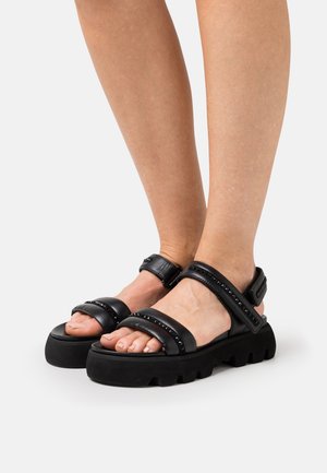 Kennel + Schmenger, Sandales à plateforme - black
