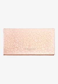 Revolution Pro paletten med et design i rose-guld leopardprint. Ude i glat og blankt materiale med præget logo. Rektangulær form.