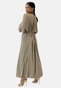 Elara ABAYA - Vestido largo - dunkelbeige