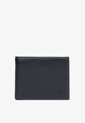 Černá kožená peněženka s texturovaným povrchem, zaoblenými rohy a bílým prošíváním. Na přední straně se nachází embosované logo "estro".