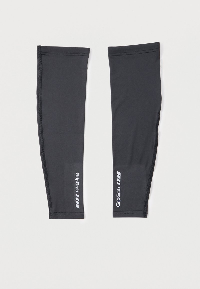 Paire de manchons de compression noirs pour bras avec le logo blanc "GripGrab" et trois bandes diagonales sur chaque manchon, posés à plat sur fond blanc.