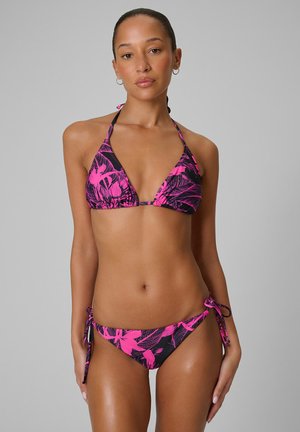 4F - Góra od bikini