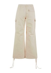 Beige cargo bukser med bred benpasform, lavet af bomuld, med elastisk talje, sidelommer og justerbare snore i bunden.