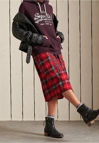 Superdry & Co Jersey con capucha - red