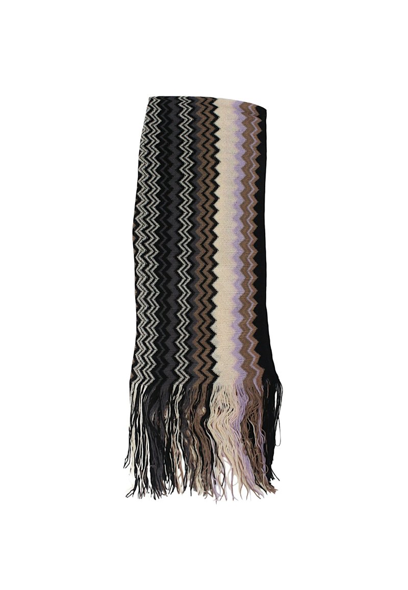 Sciarpa con motivo zigzag in bianco e nero, con estremità frangiate, realizzata in tessuto morbido e caratterizzata da un effetto gradiente che va dal nero a un crema chiaro.