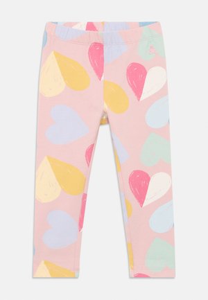 Rosa leggings laget av myk bomull, med et flerfarget hjerte-mønster i nyanser av rosa, gult, blått og grønt. Elastisk midjebånd.