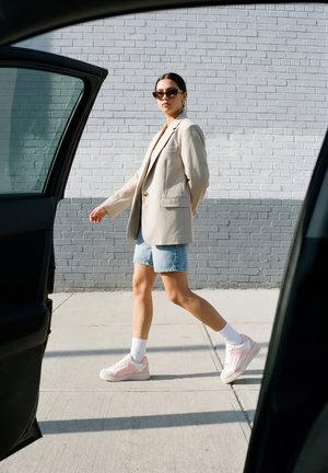 Buffalo, Sneakers - cream rose white