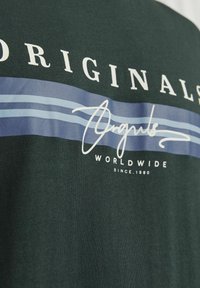 Jack & Jones RUNDHALS - T-shirts print - forest river