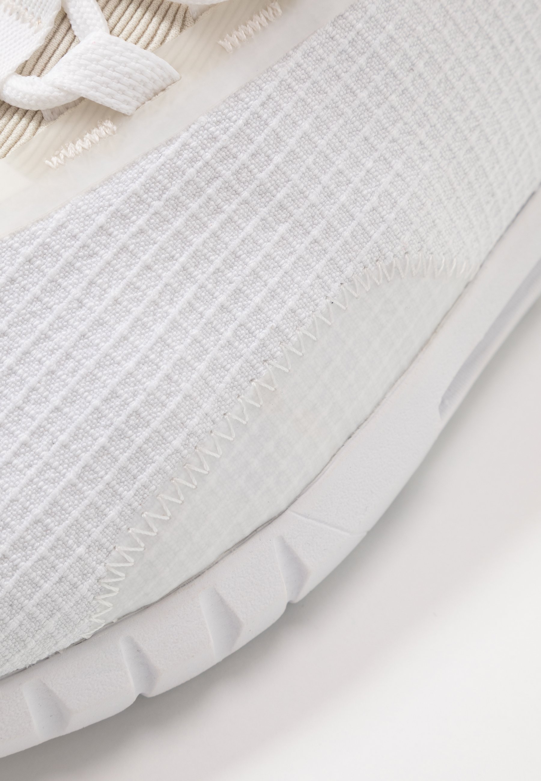 under armour hovr nm1