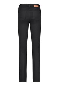 Svart denim jeans med smal passform, med en läderetikett på midjebandet, två bakfickor och en slät textur.