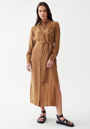 DYLAN - Skjortekjole - tan