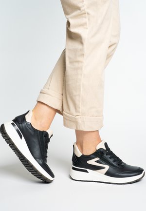 SNEAKER - Trainers - schwarz