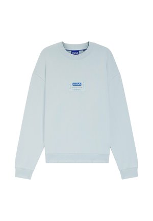 Hellblaues Sweatshirt mit langen Ärmeln und Rundhalsausschnitt, gerippten Bündchen und Saum, mit einem mittig auf der Brust angebrachten weißen und blauen HUGO-Logo-Patch.