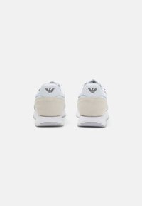 EA7 Emporio Armani VINTAGE UNISEX - Sapatilhas - white/black