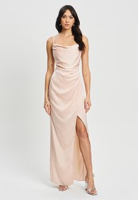 CHANCERY Pidulikud riided - blush