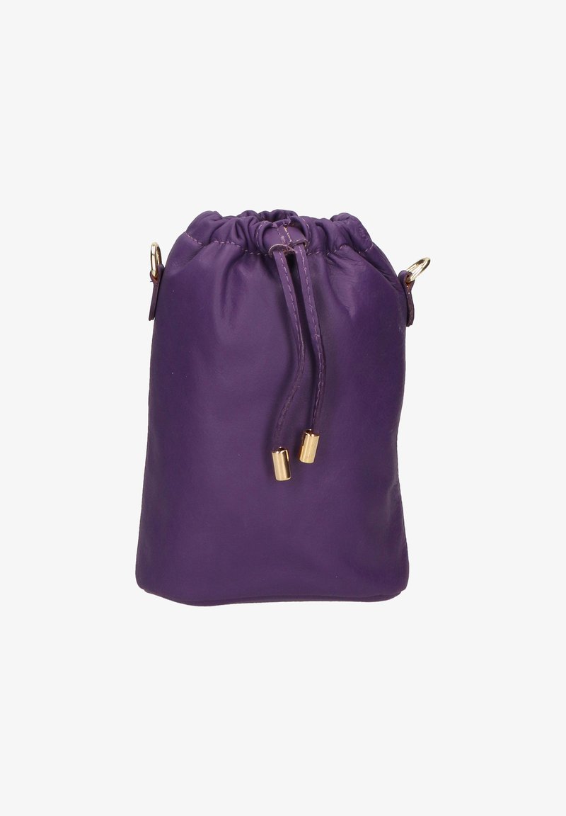 Lilla læder trækpose med guldfarvet hardware og en samlet top. Glat overflade, cylindrisk form, egnet til afslappet brug.