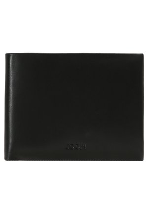 Billetera de cuero negro, forma rectangular, textura suave, logotipo de la marca en relieve en la parte frontal, diseño minimalista sin costuras o herrajes visibles.