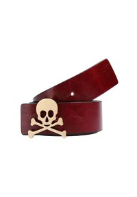 Cinturón de cuero rojo con una banda ancha, que cuenta con una hebilla metálica de calavera y huesos cruzados. Textura suave con un brillo sutil y una forma plana.