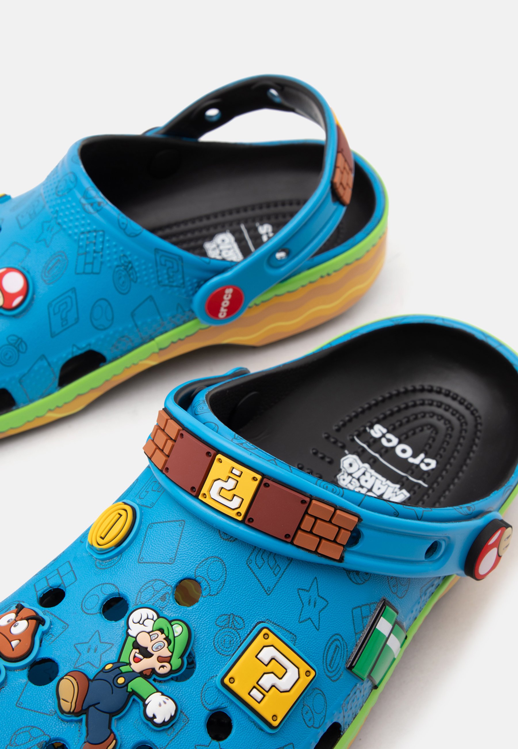Crocs SUPER MARIO CORE UNISEX - Papuci de casă - multi-coloured