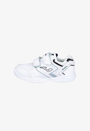 Zapatilla blanca infantil con tiras de velcro, logotipo negro en el lateral y la palabra «SCHOOL» cerca del talón, vista desde el lado exterior.