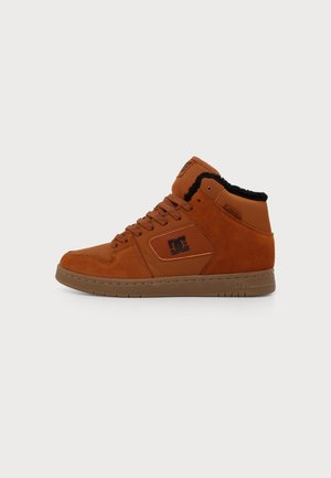 DC Shoes MANTECA 4 - Ψηλά αθλητικά παπούτσια - wheat/gum