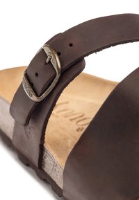 Yokono PLANA MACAM - Ciabattine - marrón