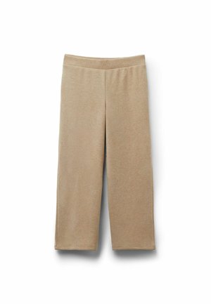 Beige Cropped-Hosen aus weichem, strukturiertem Stoff, mit einem breiten Bund und geraden Beinen, ohne sichtbare Taschen oder Verzierungen.