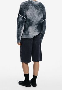 Desigual Sweter