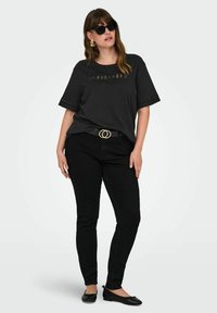 ONLY Carmakoma - T-shirt z nadrukiem