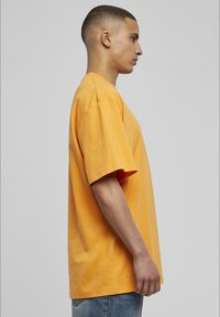 Urban Classics TALL TEE - T-shirt basique - orange