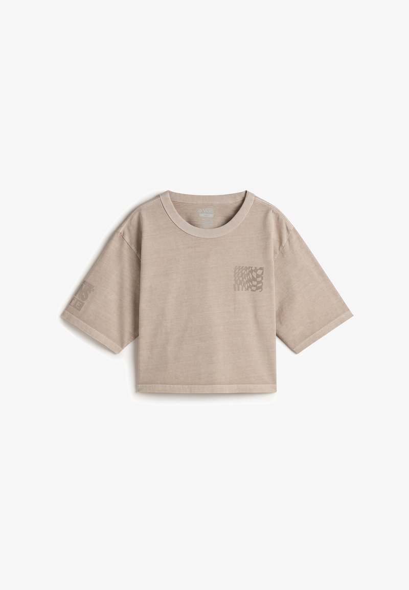 Beige cropped t-shirt lavet af blødt stof, med korte ærmer, en rund halsudskæring og et ternet mønster på venstre brystlomme.