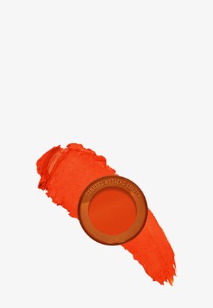 Danessa Myricks Beauty DMB YUMMY SKIN BLURRING BALM POWDER FLUSHED - Phard - golden hour