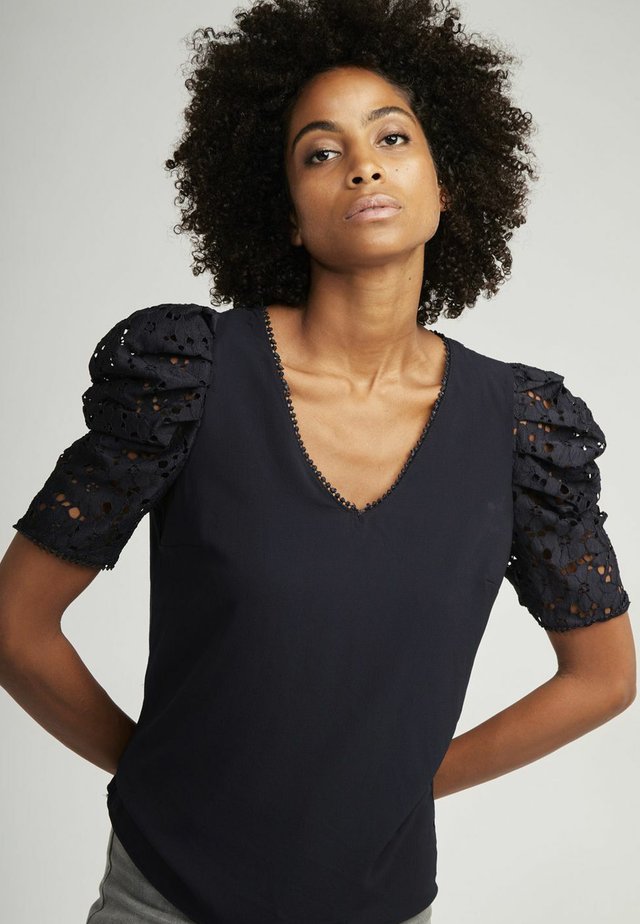 T-shirt imprimé - blue