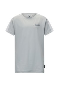 Jasnoszary t-shirt z krótkim rękawem, wykonany z tkaniny syntetycznej. Ma okrągły dekolt i logo z przodu po lewej stronie. Gładka faktura.