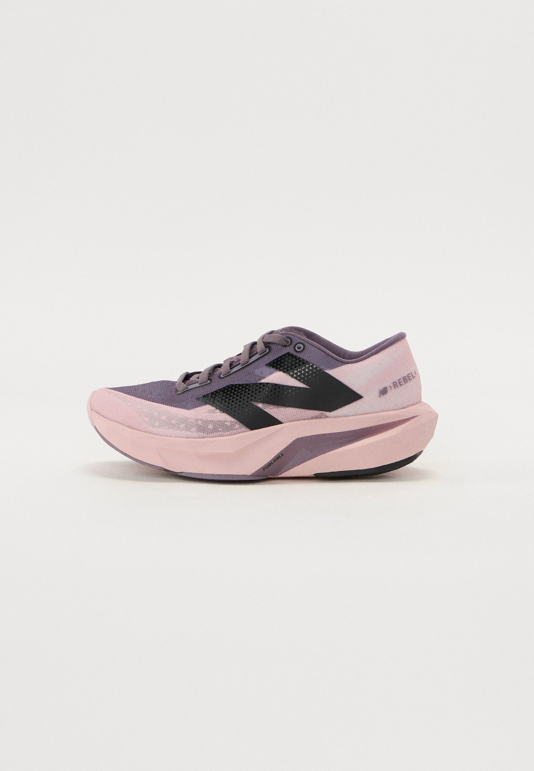 【NewBalance】★人気★FuelCell Rebel v4★Purple New Balance FUELCELL REBEL V4 - Road running shoes