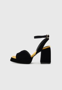 Δεν επιλέχθηκε, black