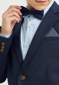 WE Fashion SLIM FIT MET STREEPDESSIN - Kavaj - blue