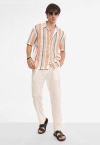 Instafab CASUAL LEGEND - Camisa - orange