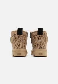 Palladium PAMPA HI ZIP UNISEX - Botines con cordones - safari