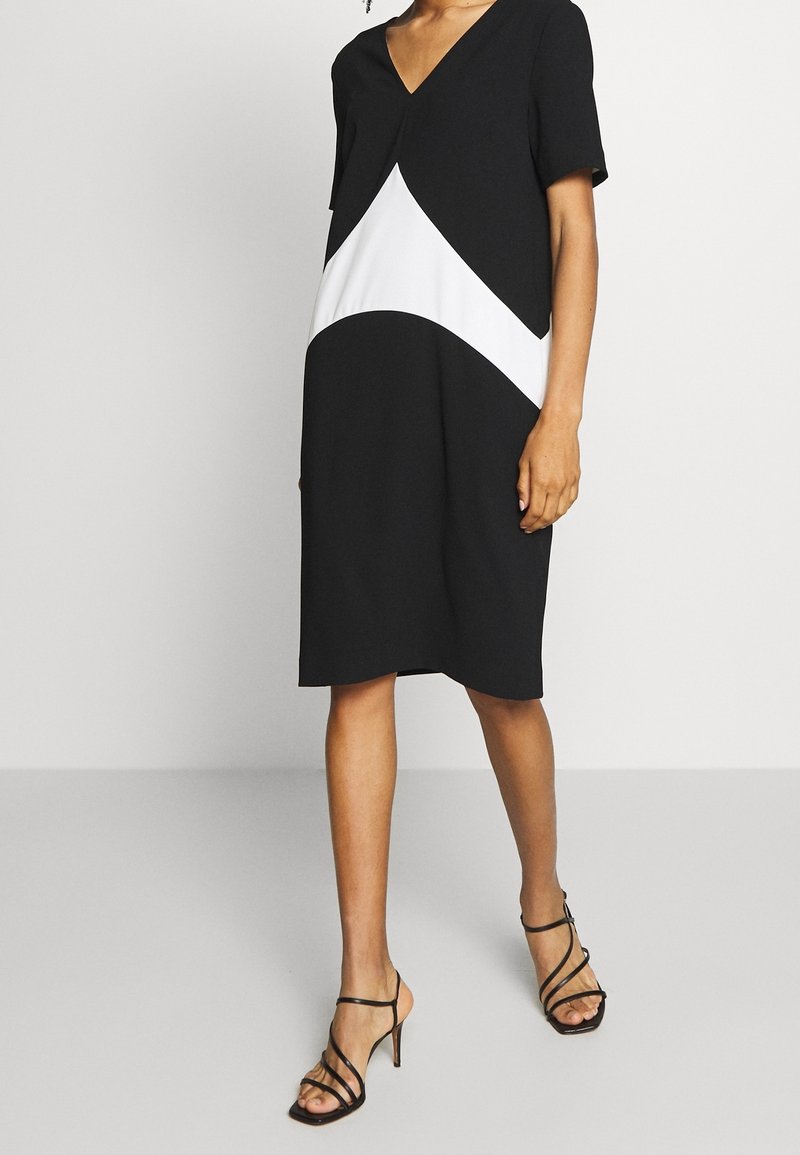 Steffen Schraut Sukienka koktajlowa